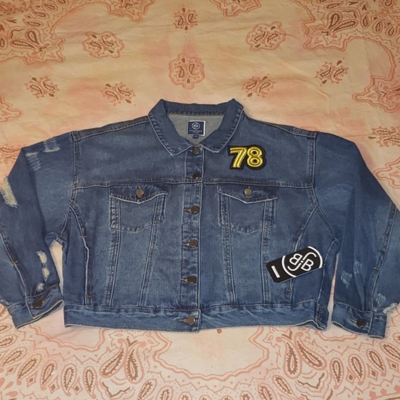 Los Angeles Tiger Denim Jacket/ Patch Jean Jacket - Picture 2 of 8